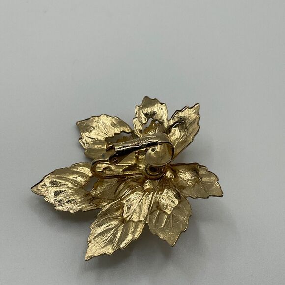 Vintage AVON SAC Maple Leaf Brooch and Earring Set Gold Tone 1980s - Picture 2 of 6